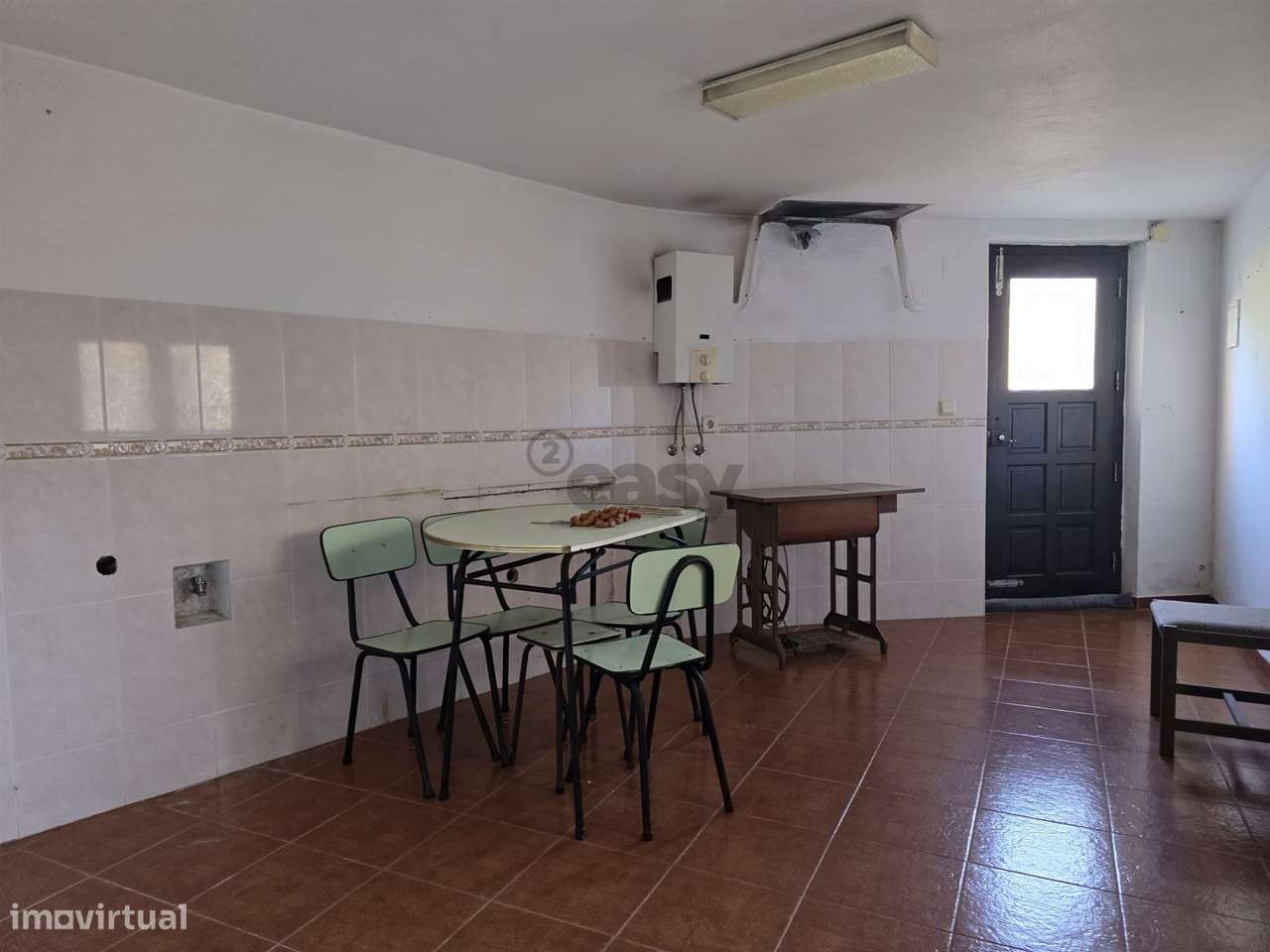 Casa para remodelação - Grande imagem: 2/12