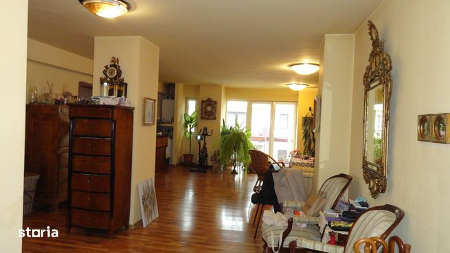 Apartament  deosebit, 94 mp, situat  pe str.Romul Ladea-0