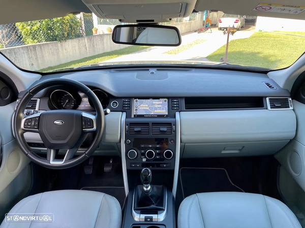 Land Rover Discovery Sport 2.0 TD4 SE - 34