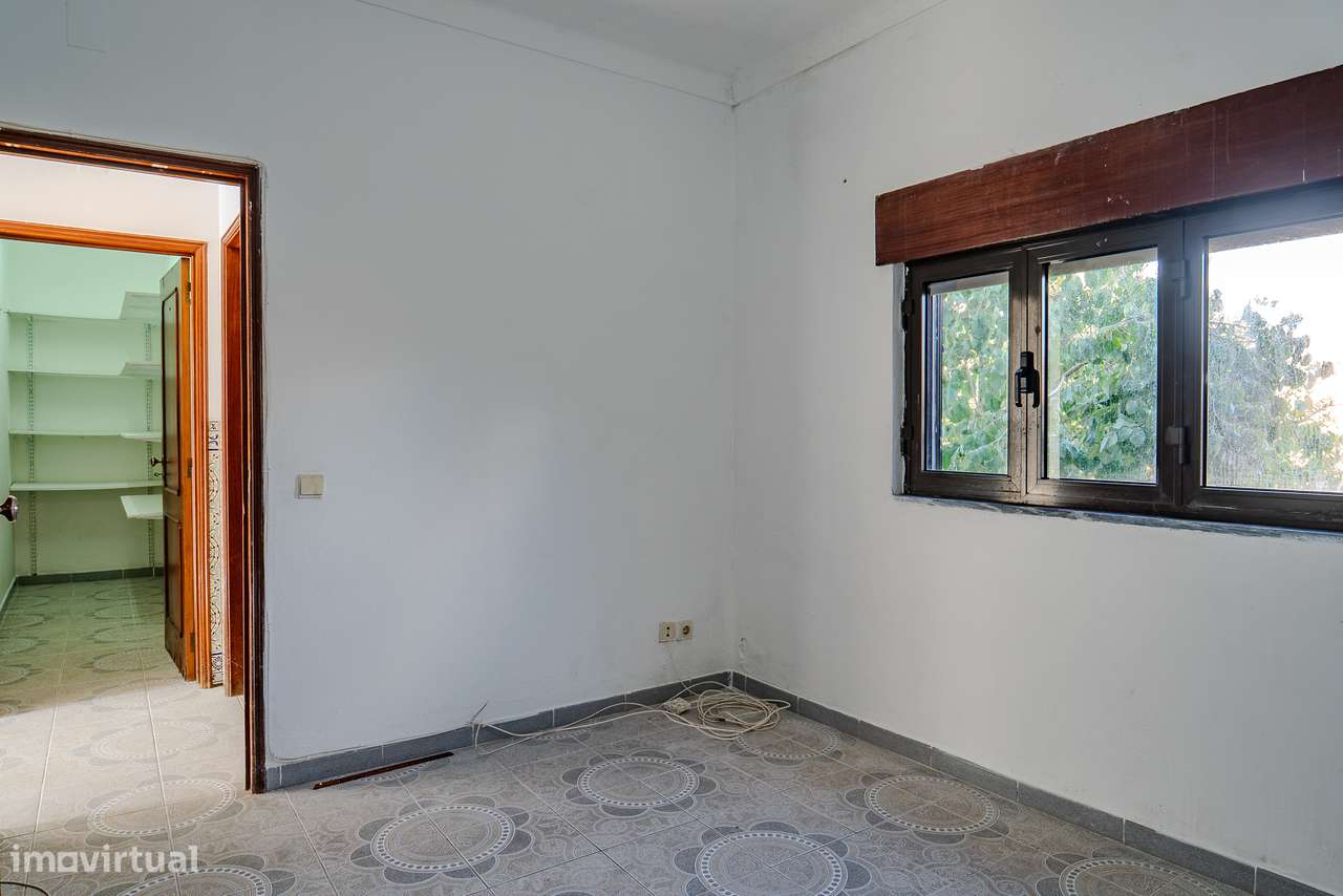 Moradia com Quintal e Garagem à Venda em Viana do Alentejo-51