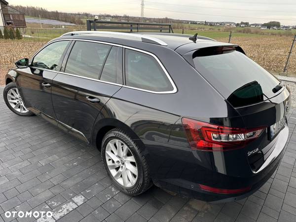 Skoda Superb Combi 2.0 TDI 4x4 DSG Ambition - 5