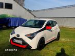 Toyota Aygo x.shift x-play connect - 2