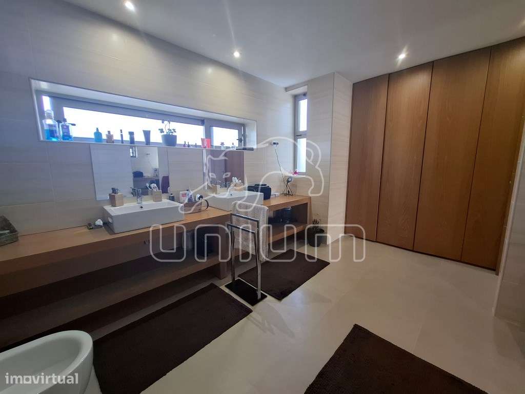 Fabulosa Moradia Geminada T3 com Jardim-28