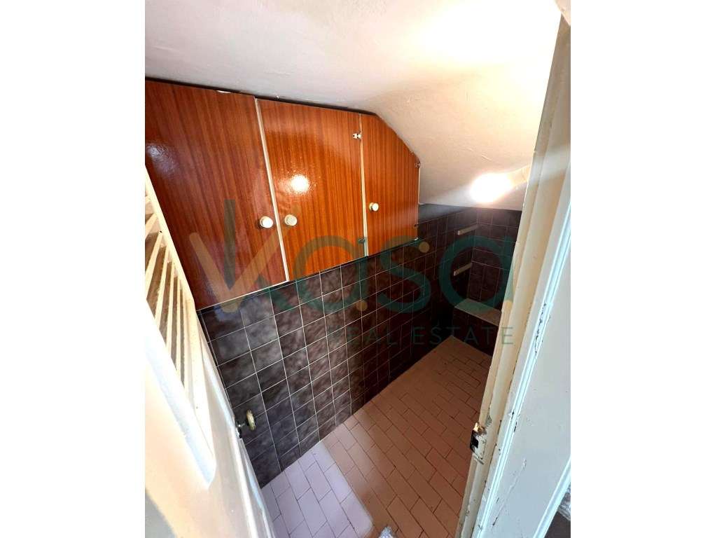 Excelente T2 oportunidade no coração do Barreiro ideal para investi...-5