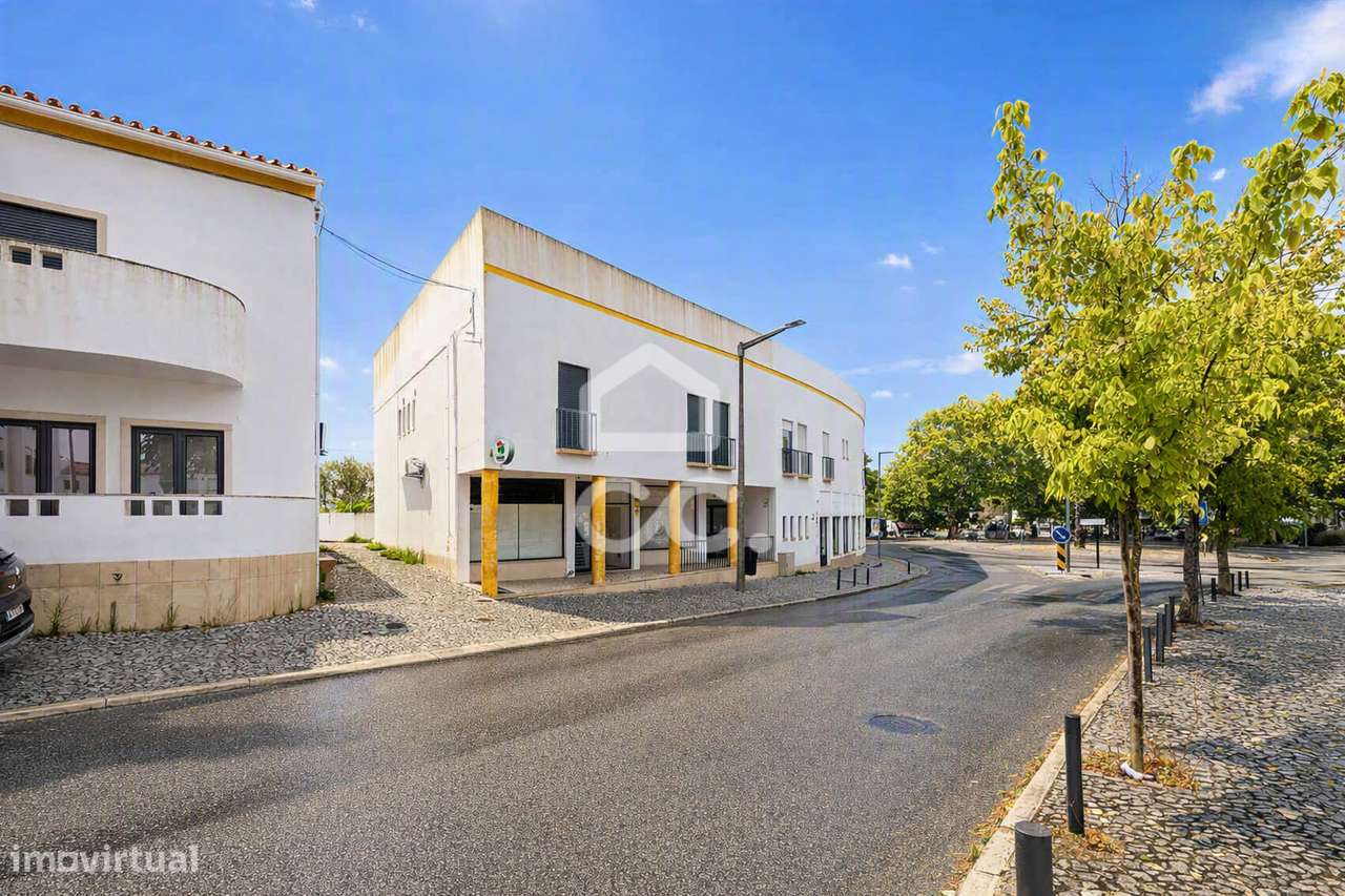 Espaço Comercial c/ 50 m² na Vila Lusitano, em Évora-9