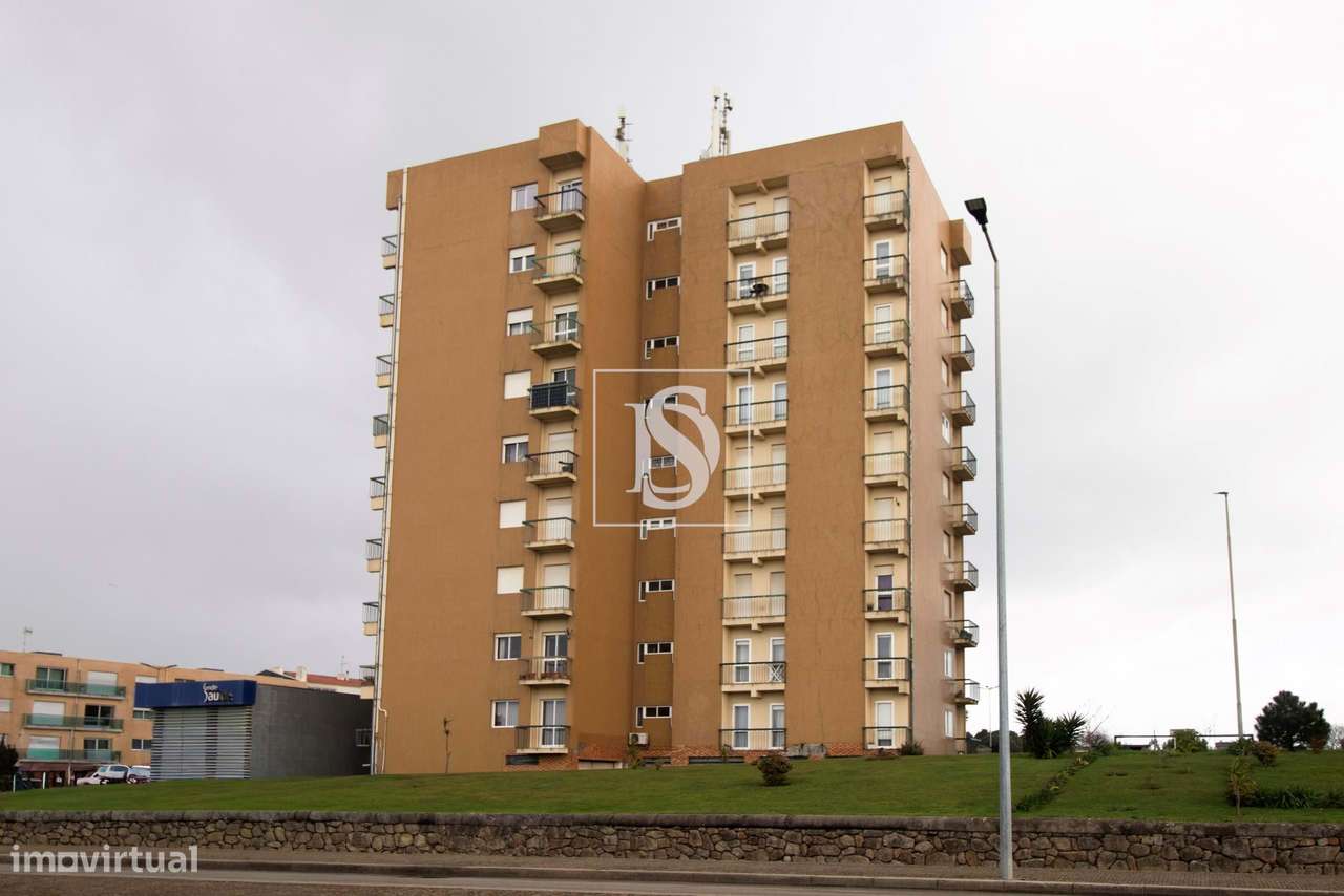 Apartamento T3 em Árvore, com Vista Mar, Varandas, Garagem e Elevador-18