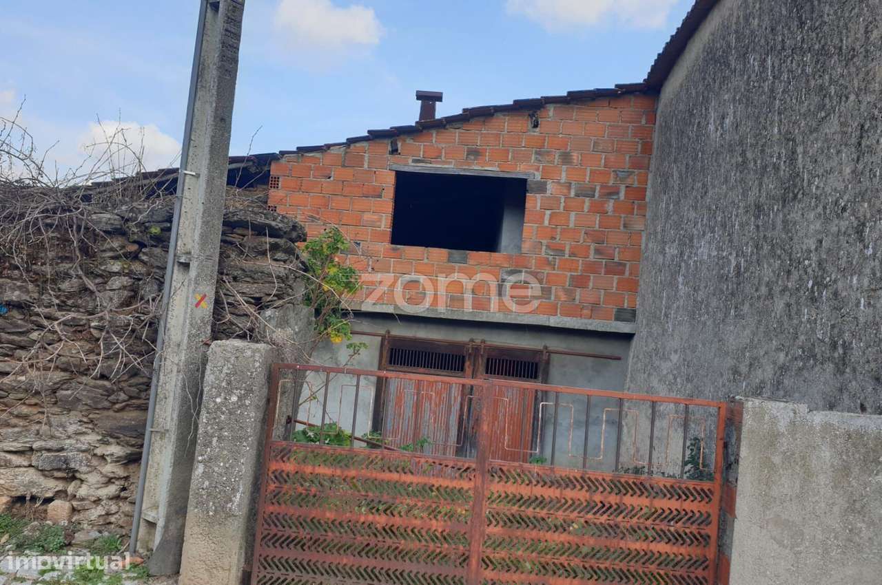 Moradia para Restauro - Grande imagem: 4/19