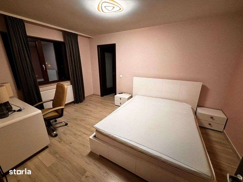 Inchiriez apartament ultracentral, 3 camere, 114 m2, decomandat - Imagine principală: 4/8