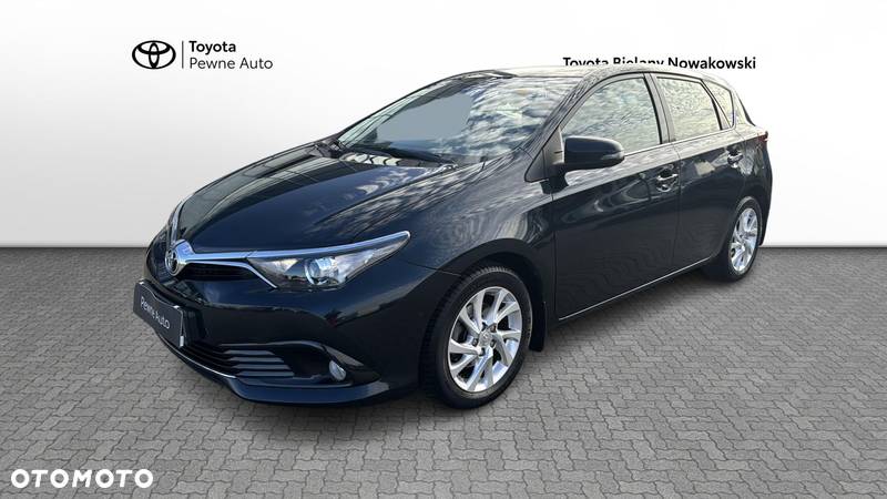 Toyota Auris - 1