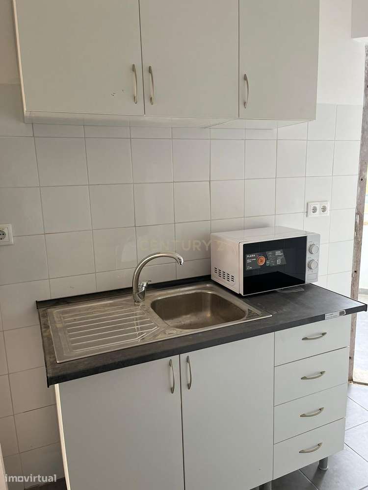 T2 Remodelado no Olival Basto – A 7 min do Metro do Sr. Roubado - Grande imagem: 2/9