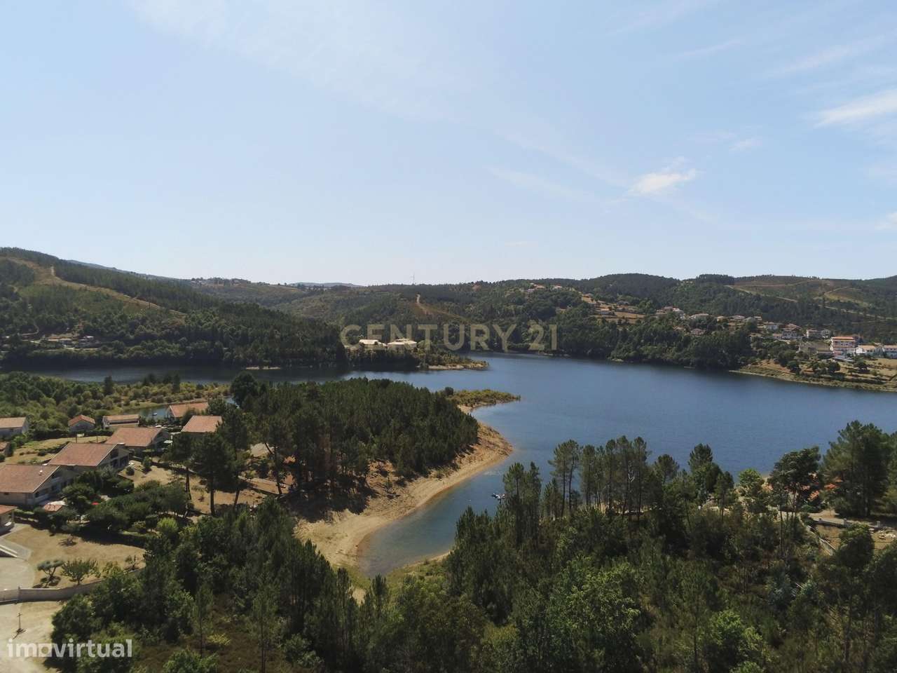 Moradia Exclusiva em "Ilha" Privativa na Albufeira de Venda Nova – Ger-5