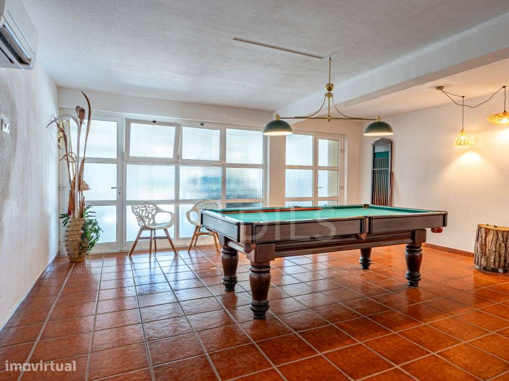 Moradia T6+1 em Soltróia, junto à praia, com piscina-33