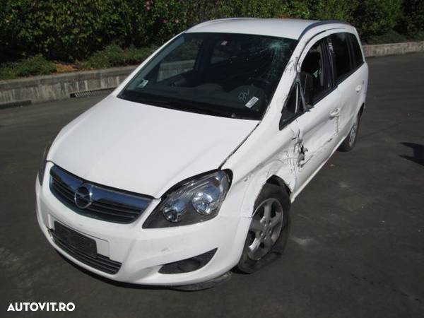 Dezmembrez Opel Zafira 1.7D , an 2012 , tip motor A17DTR - 3