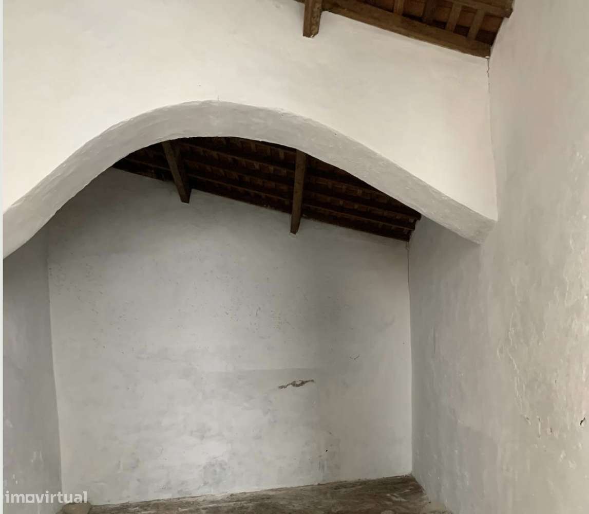 Garagem para dois carros no centro Histórico de Évora - Grande imagem: 5/6