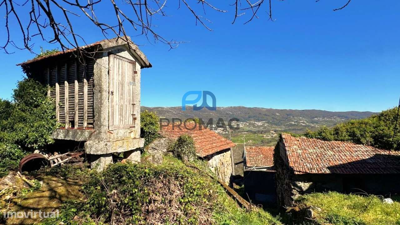 Oportunidade Única: Conjunto 3 Moradias em Granito Vistas Panorâmicas-38