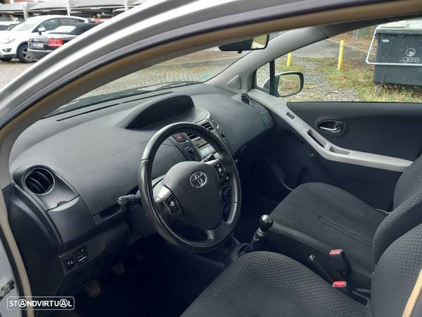 Toyota Yaris 1.0 VVT-i Comfort - 13