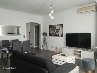 Apartamento T1 Feijó Junto ao parque da Paz