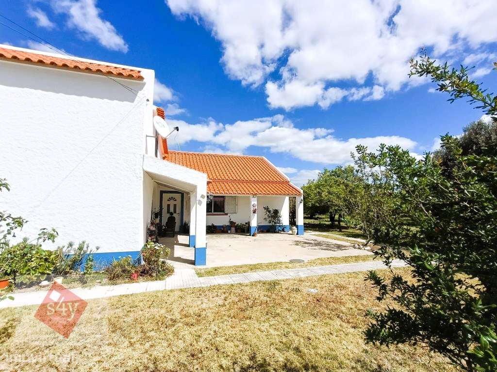 Quintinha com Moradia Térrea em Santo Isidro de Pegões!-7