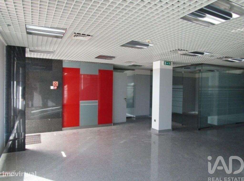 Loja / Estabelecimento Comercial em Carregal do sal de 165,00 m2 - Grande imagem: 2/10