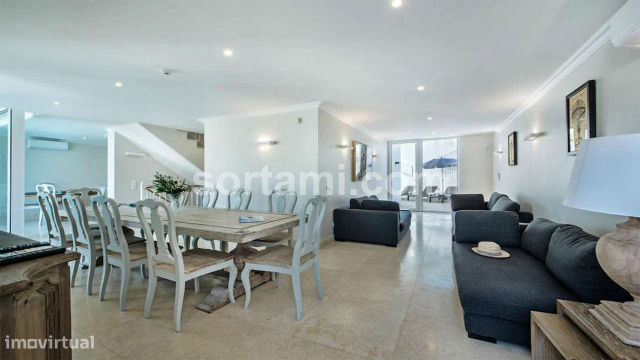 Moradia Isolada T8 Venda em Albufeira e Olhos de Água,Albufeira - Grande imagem: 2/17