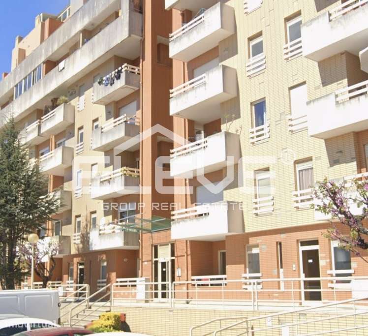 Excelente T2+1 Duplex Fânzeres-12