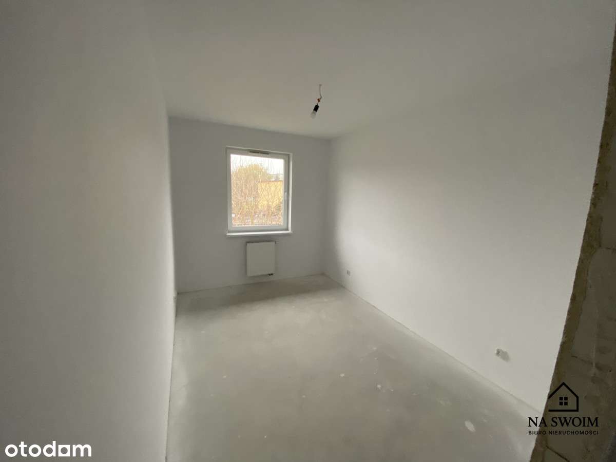 Nowoczesny dom z ogródkiem i garażem – 4 sypialnie-7