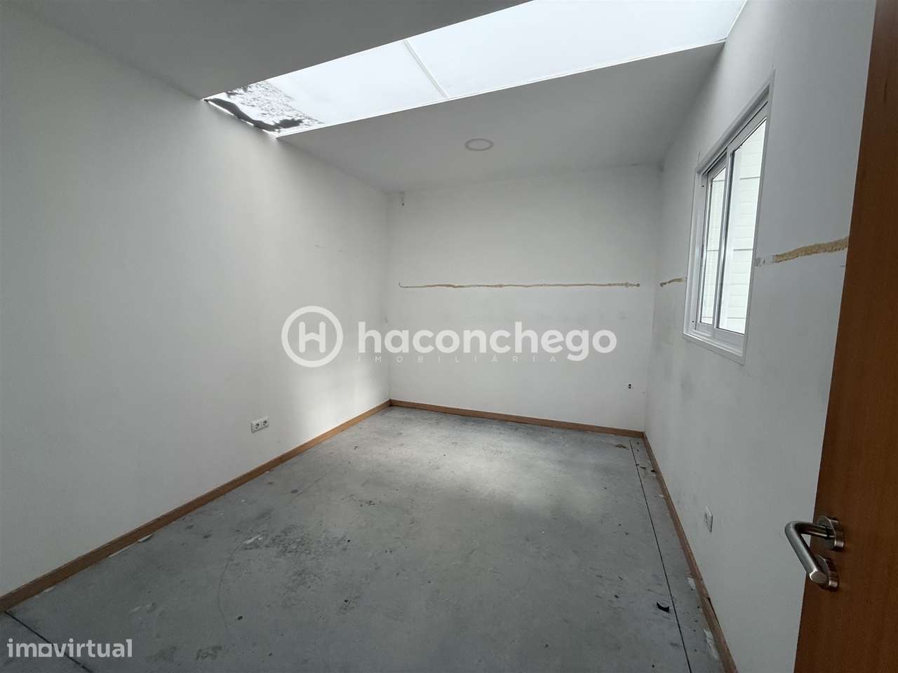 Armazém  Arrendamento em Perelhal,Barcelos - Grande imagem: 5/10