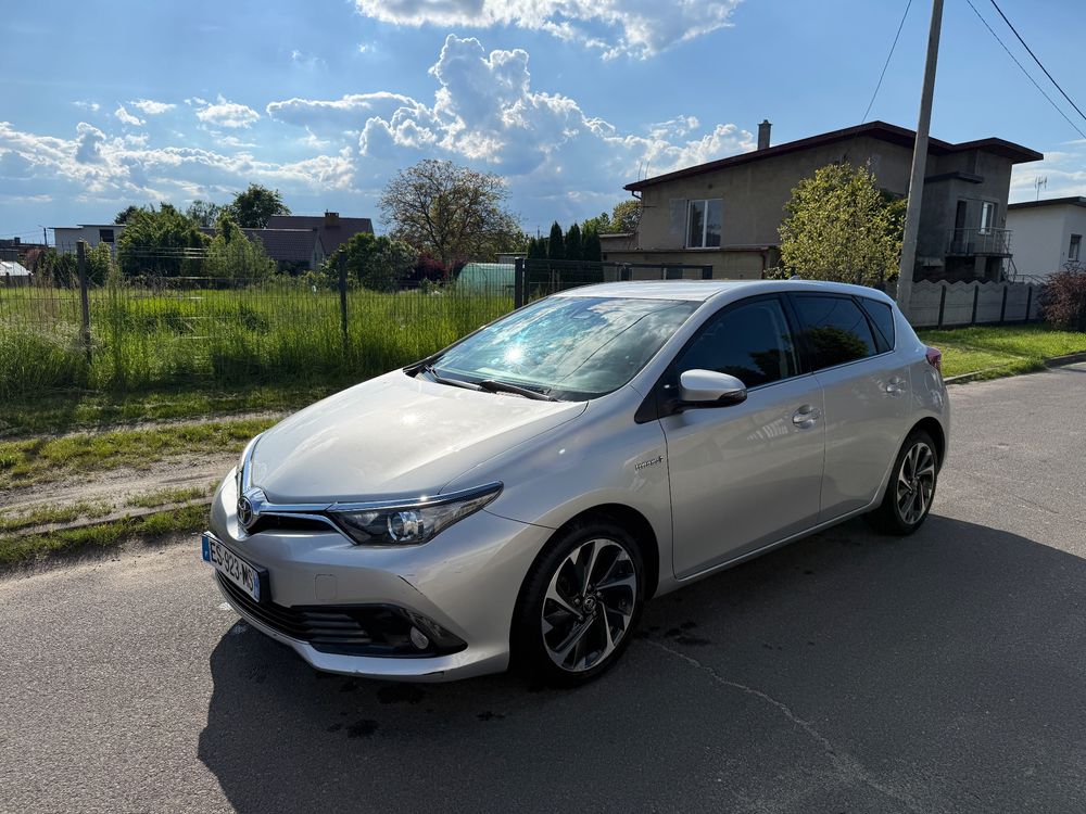 Toyota Auris II Hybrid 135 Prestige 2017
