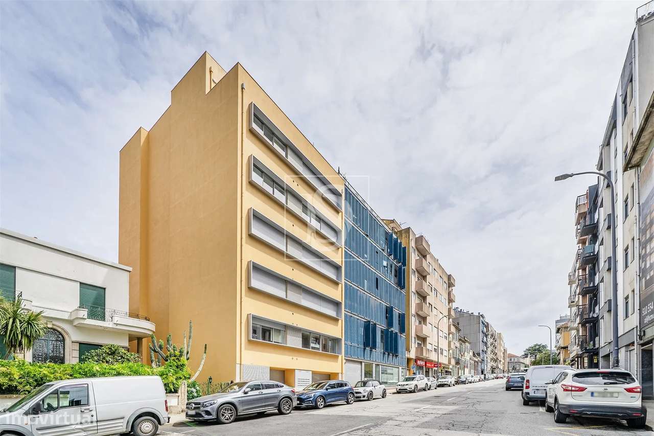 Apartamento T0 Novo Mobilado | Boavista, Porto-0