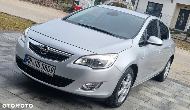 Opel Astra - 1