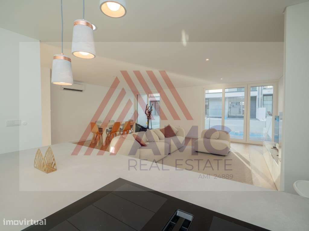 VENDE-SE MORADIA T3 NOVA COM PISCINA PRIVATIVA E GARAGEM-29