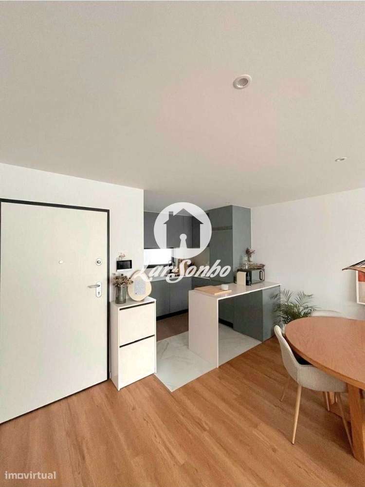 T2 praticamente Novo em Matosinhos-3