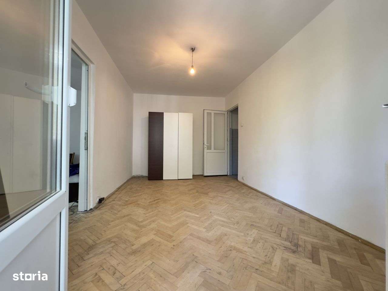 APARTAMENT 3 CAMERE ALEXANDRU CEL BUN ETAJ INTERMEDIAR-1