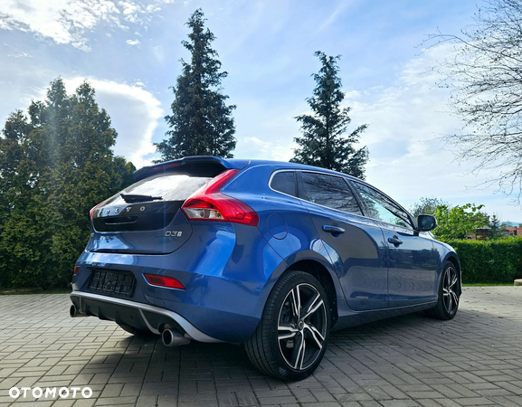 Volvo V40 D3 Geartronic RDesign - 30