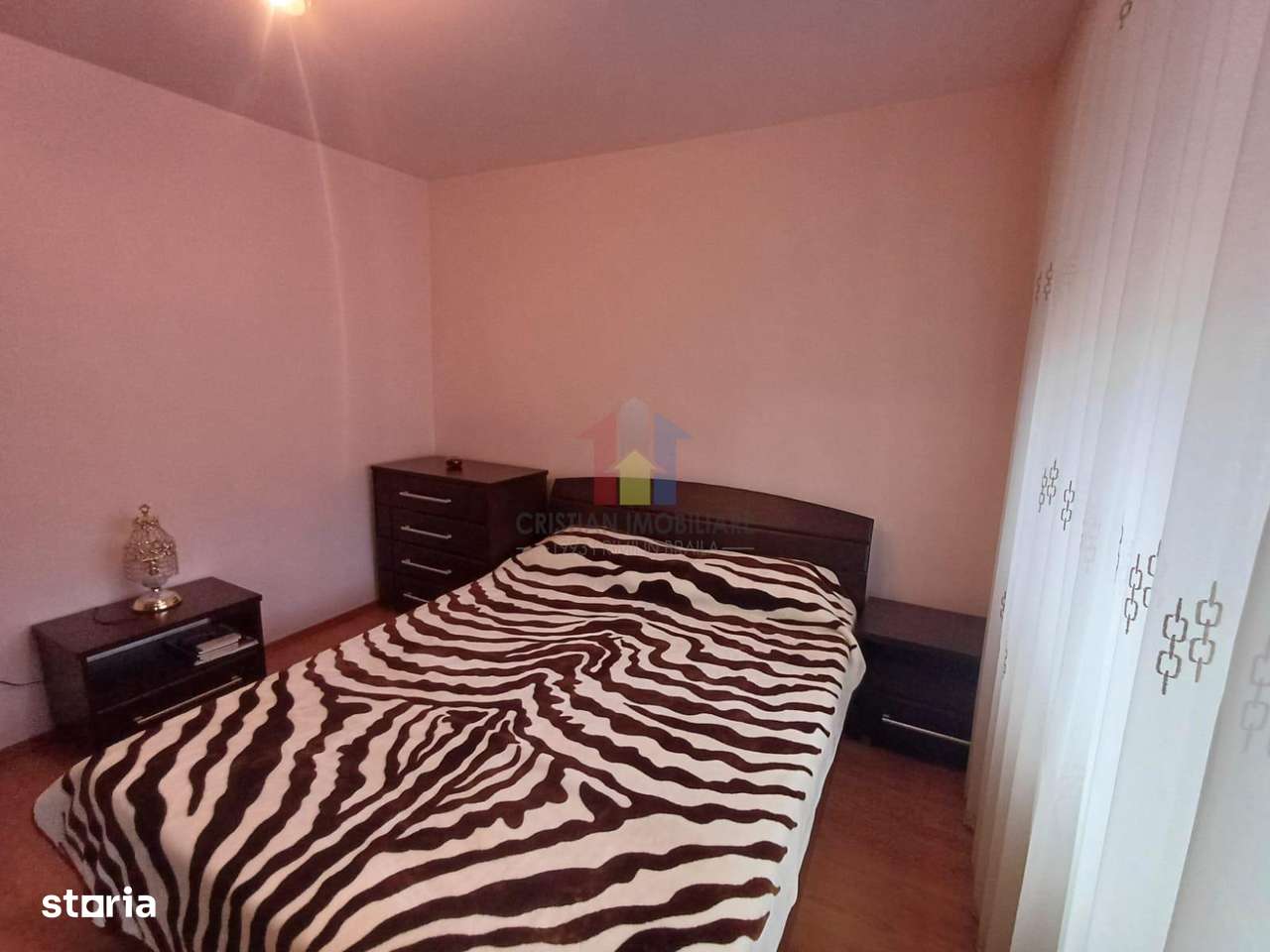 2 camere Confort 1 Decomandat, etaj 3, Renovat, Radu Negru - Imagine principală: 5/11