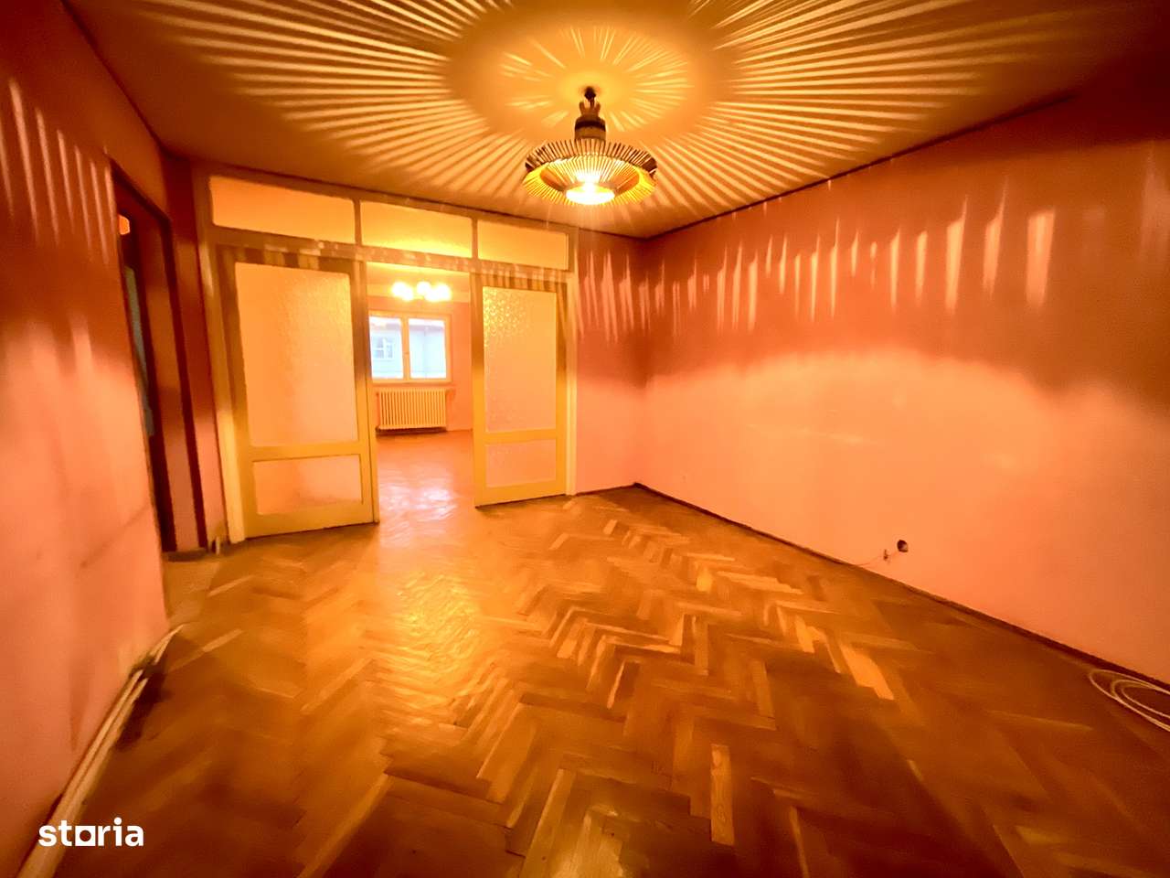 3 decomandate, 95 mp, Aleea Armoniei, boxa de 23 mp și garaj-9