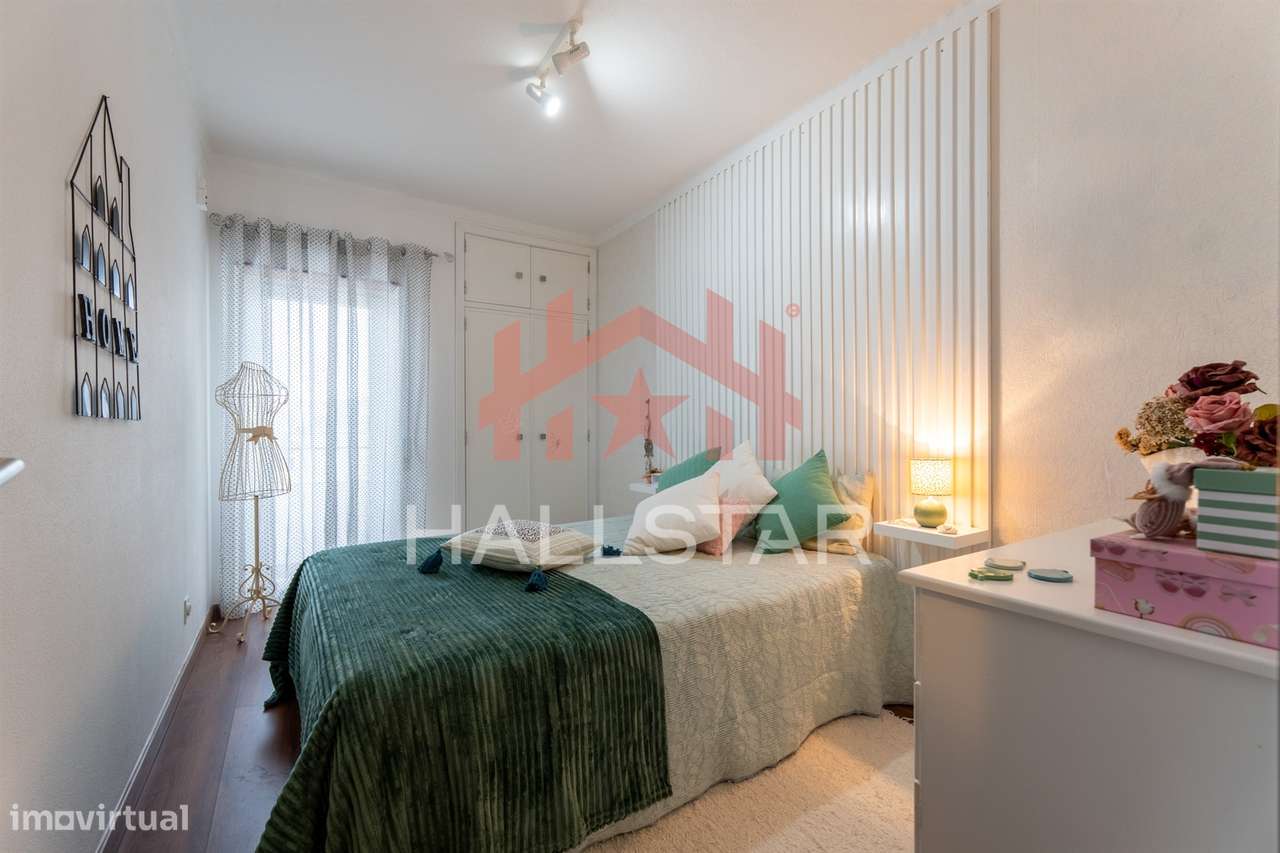 Apartamento T3 / Cozinha Equipada e Terraço / Nazaré-16