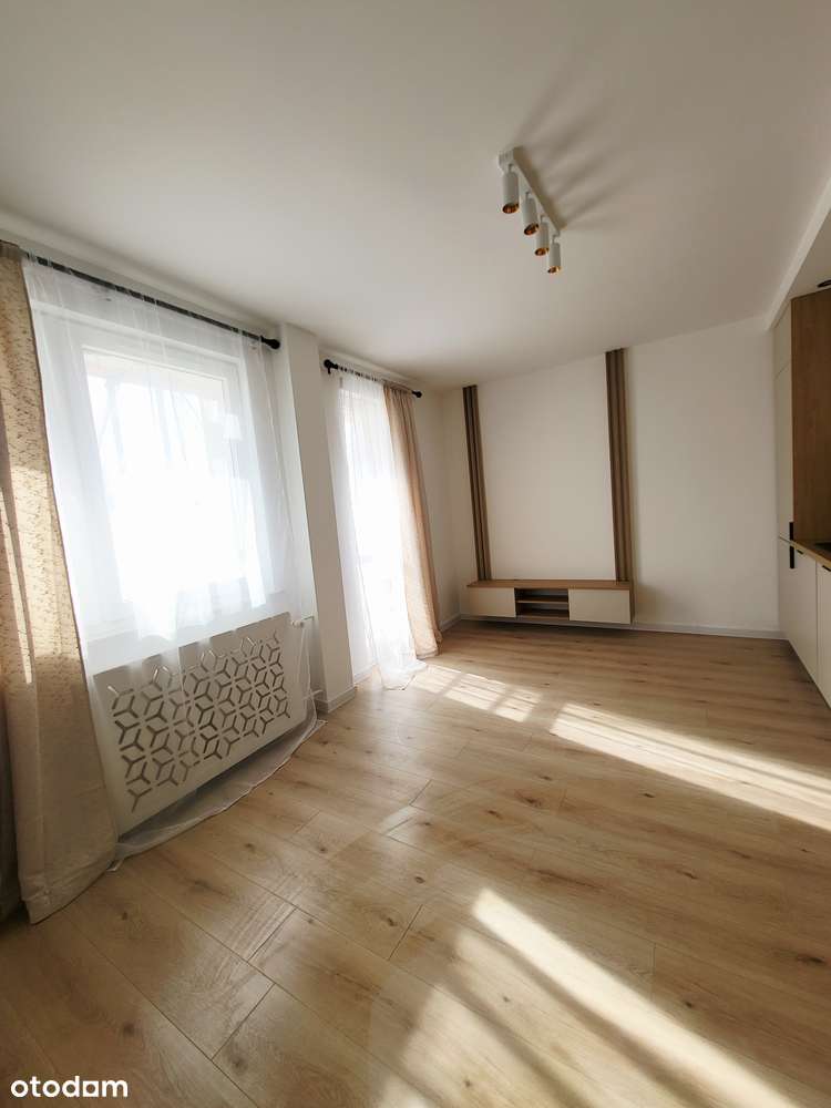 3pokoje po generalnym remoncie w nowoczesnym stylu z meblami na wymiar-11