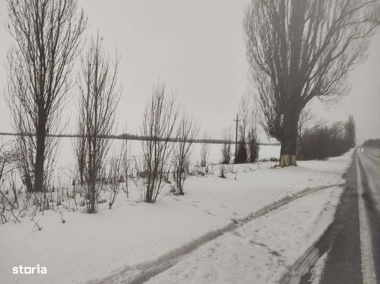 Teren Ciolpani cu deschidere la DN 1 - Imagine principală: 2/4