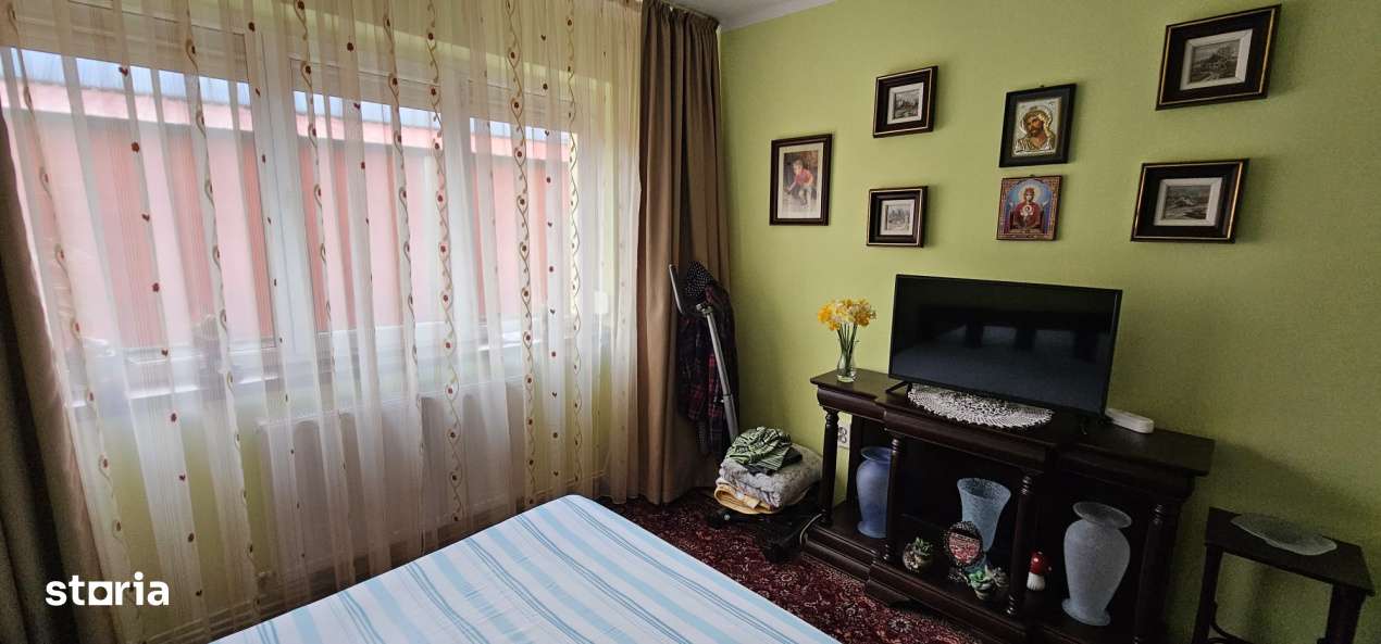 La parter in centrul Targu Ocnei — investitie sau acasa, tu decizi-8