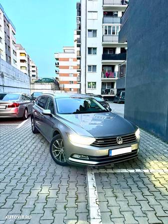 Volkswagen Passat Variant 2.0 TDI DSG 4Motion Highline - 2