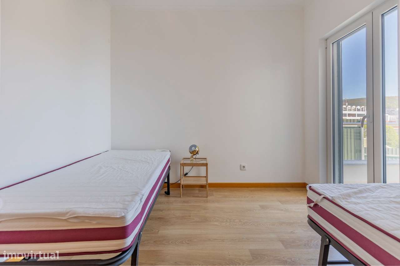 Moradia T3 piscina terraço vista mar e vila de Sesimbra-27