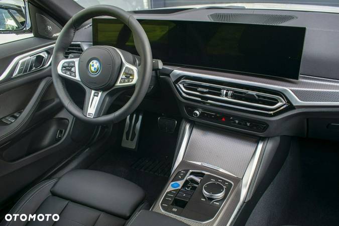 BMW i4 - 20