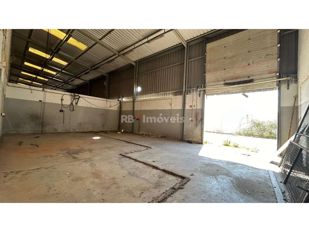 Armazém em Montalvo - Grande imagem: 5/60