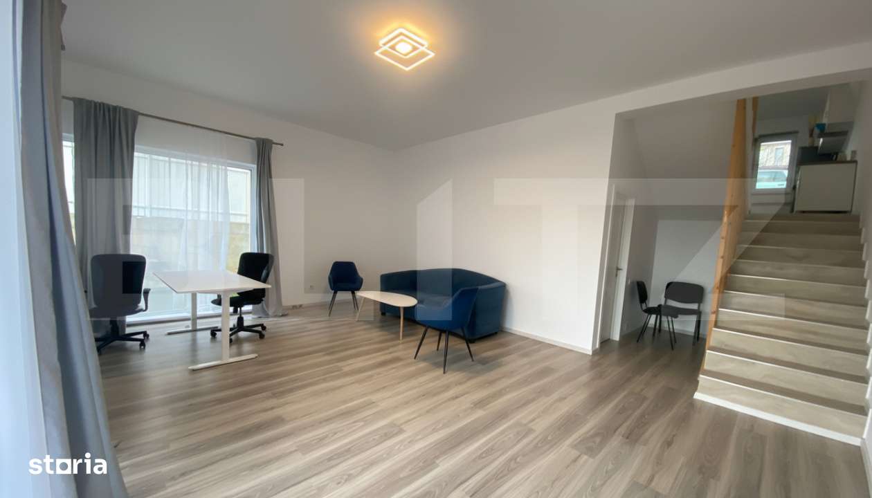 Casa pe calcan cu priveliste superba si compartimentare deosebita - Imagine principală: 5/19