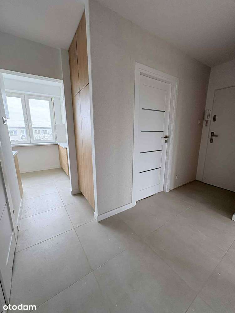 4-pokojowe mieszkanie po generalnym remoncie w centrum Błonia - Pełny obrazek: 5/9