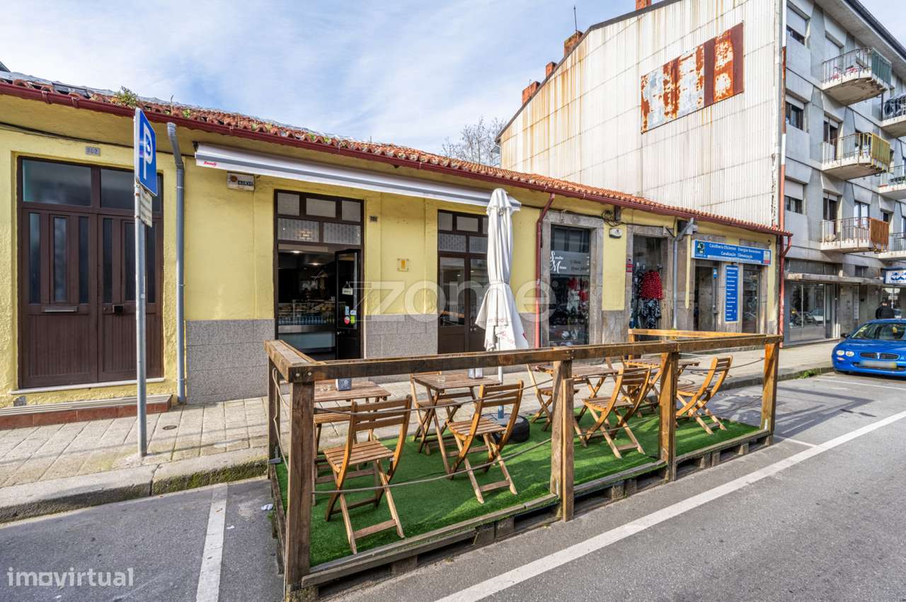 Trespasse de restaurante na Rua do Heroísmo - Porto - Grande imagem: 2/17
