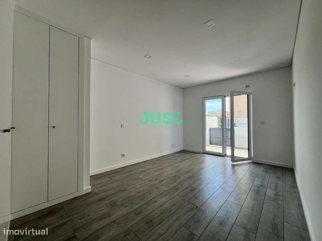 Apartamento T2 Venda Seixal-5