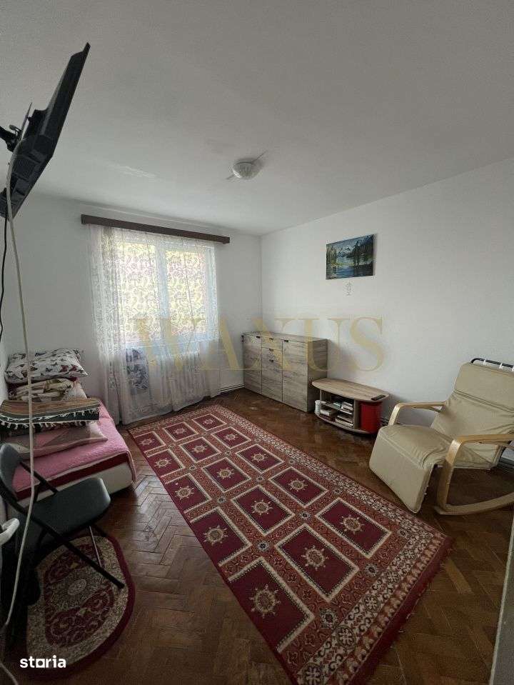 Apartament cu 4 camere zona Lama-4