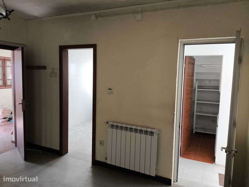 Moradia independente à venda em Árvore - Grande imagem: 4/9